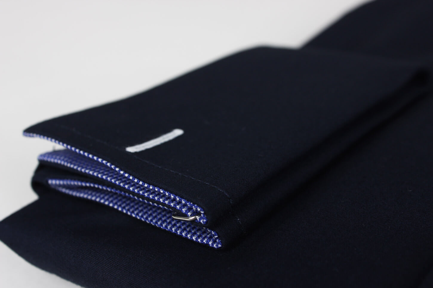 Gefaltete französische Manschette