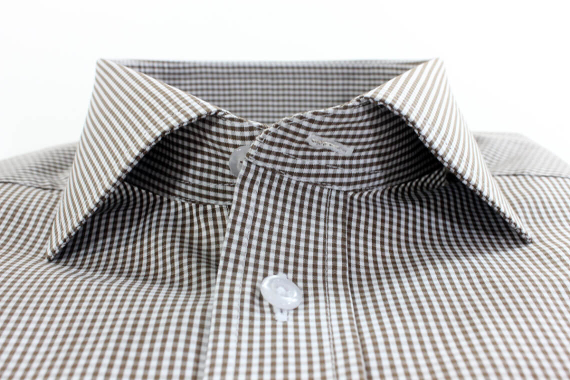 Kragen offen frontal